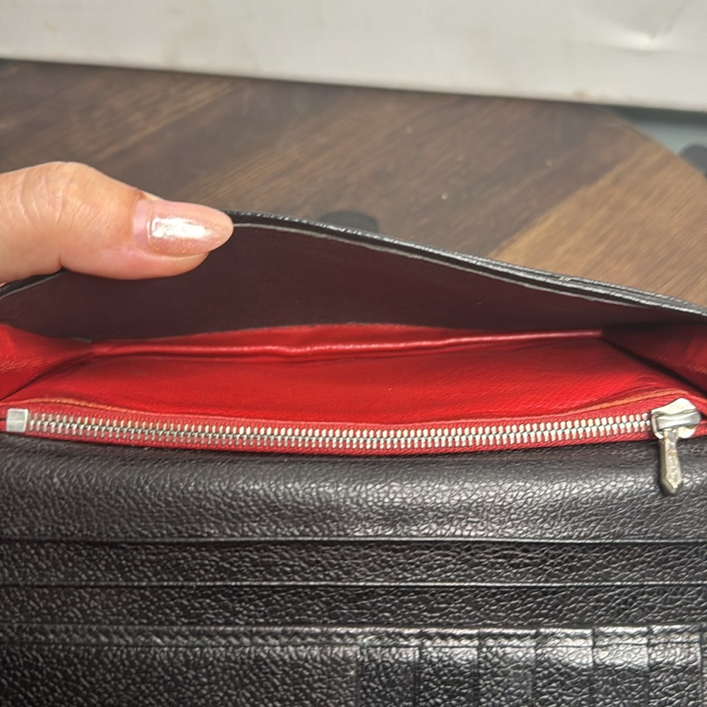 Authentic Bulgari Wallet - Picture 8 of 13